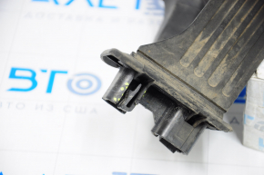 Педаль газа VW Passat b7 12-15 USA сломаны крепления