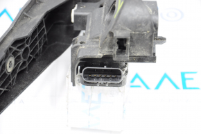 Педаль газу VW Passat b8 16-19 USA зламані кріплення