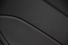 Обшивка двери карточка задняя правая Ford Focus mk3 11-18 черная, царапины