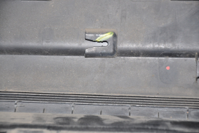 Накладка двери нижняя передняя правая VW Tiguan 09-17 сломаны крепления