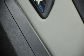 Обшивка дверей картка зад прав Chevrolet Cruze 11-15 черн із сіркою вставкою шкіра, підлокітник пластик, подряпини