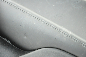 Обшивка дверей картка зад прав Chrysler 200 15-17 чорн з чорною вставкою шкіра, підлокітник шкіра, синій рядок, молдинг ручки чорний, під хімчистку, тичка