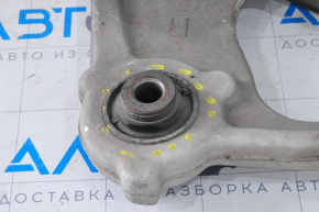 Рычаг нижний передний правый Nissan Altima 13-18 порваны сайленты, потрескан пыльник