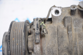 Компрессор кондиционера Subaru b9 Tribeca 06-07 сломана фишка