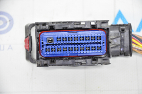 Фишка на блок ECU компьютер двигателя GMC Terrain 10-17 синяя