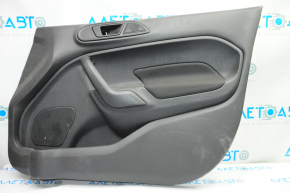 Обшивка дверей картка перед прав Ford Fiesta 11-19 черн з чорн вставкою пластик, підлокітник ганчірка, подряпини