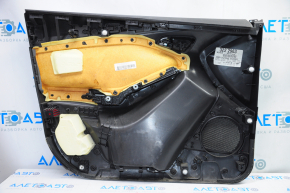 Обшивка двери карточка передняя правая Ford Focus mk3 11-14 черн с сер вставкой тряпка, царапины, под химчистку