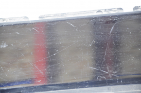 Накладка двери центральная основная задняя правая Chevrolet Volt 11-15 затерта