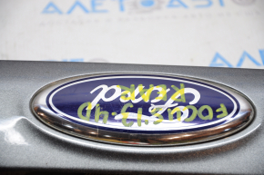 Молдинг кришки багажника Ford Focus mk3 11-14 дорест 4d без камери з емблемою, дефект емблеми