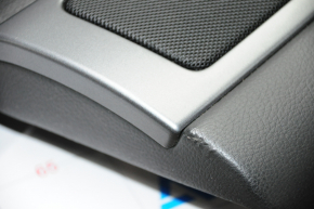 Обшивка двери карточка задняя левая Ford Fusion mk5 13-16 черн с черн вставкой тряпка, подлокотник кожа, молдинг серый глянец, тычки