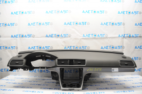 Торпедо передня панель без AIRBAG VW Passat b7 12-15 USA поріз, потертості