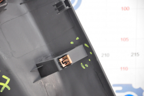 Обшивка арки права Ford Escape MK3 13-19 черн, подряпини, надлом креп