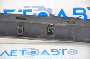 Накладка стойки лобового стекла правая Ford Explorer 16-19 слом креп, рассохся уплотнитель