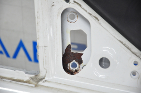 Дверь голая передняя правая Ford Explorer 11-19 белый YZ, примята, тычка, ржавчина
