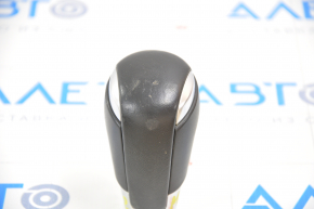 Ручка КПП Mazda 3 14-18 BM кожа черная, пластиковые вставки, царапины на коже