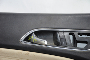 Обшивка дверей картка перед лев Mercedes CLA 14-19 черн з беж вставкою шкіра, підлокітник шкіра, подряпини, тички, під хімчистку