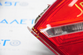 Фонарь внутренний крышка багажника правый VW Jetta 11-14 USA трещина, светлый