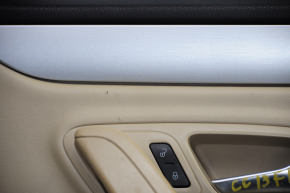 Обшивка двери карточка передняя правая VW CC 08-17 черн с беж вставкой кожа, подлокотник кожа, молдинг сер царап глянец, надрывы, царапины