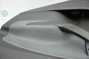 Обшивка двери карточка задняя правая Ford Escape MK3 13-16 дорест черн с черн вставкой пластик, подлокотник тряпка, под пищалку, царапины, под химчистку