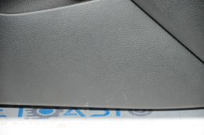 Обшивка дверей картка задня права Ford Focus mk3 15-18 чорна з чорною вставкою ганчірка, під пищалку, подряпини