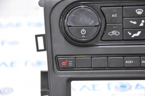 Панель управления радио и климатом Ford Fusion mk5 13-20 с подогревом и проводкой, не оригинал, царапины на кнопках, сломаны крепления