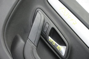 Обшивка двери карточка задняя правая VW CC 08-17 черн с черн вставкой кожа, подлокотник кожа, молдинг сер царап глянец, царапины