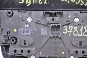 Панель управления магнитофоном Ford Escape MK3 13-19 Sync 2 царапины на накладке