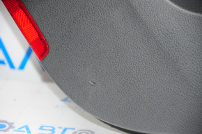 Обшивка дверей картка зад прав VW Jetta 11-18 USA чорн з беж вставкою шкіра, підлокітник шкіра, молдинг сірий глянець тип 1, подряпини