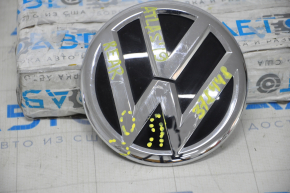 Емблема дверей багажника VW Atlas 18 - тріщина, подряпини.