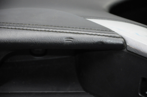 Обшивка дверей картка перед прав Mazda 6 13-15 черн з чорн вставкою шкіра, підлокітник шкіра, Bose, надриви, тички
