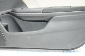 Обшивка дверей картка перед правою Honda Civic X FC 16-21 4d чорн з беж вставкою пластик, підлокітник ганчірка, подряпини, під хімчистку