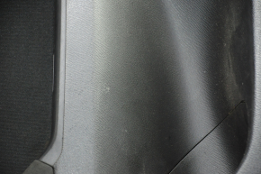 Обшивка дверей картка зад лев Mazda CX-5 13-16 чорн з чорною вставкою ганчірка, підлокітник шкіра, подряпини, під хімчистку