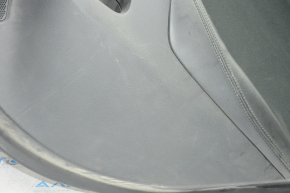 Обшивка двери карточка задняя правая Mazda 6 13-15 черн с черн вставкой тряпка, подлокотник кожа, царапины