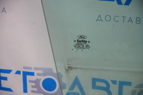 Стекло двери передней правой Ford Escape MK3 13-19 царапины