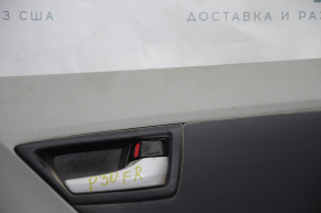 Обшивка двери карточка передняя правая Toyota Prius 30 10-15 сер с сер вставкой кожа, JBL, царапины, слом креп