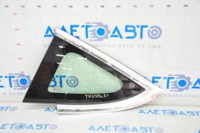 Форточка глухое стекло задняя левая Tesla Model 3 18-20 хром обрамление