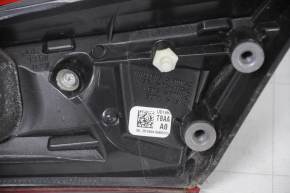 Фонарь внутренний крышка багажника левый Honda Civic X FC 16-21 4d царапины