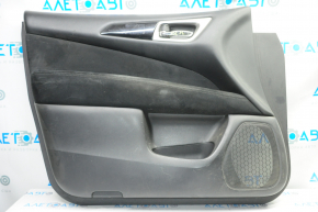 Обшивка двери карточка передняя левая Nissan Pathfinder 13-20 черн с черн вставкой тряпка, подлокотник тряпка, молдинг черн глянец, царапины, под химчистку