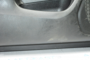 Обшивка двери карточка передняя левая Nissan Pathfinder 13-20 черн с черн вставкой кожа, подлокотник кожа, молдинг под дерево глянец, под память сидений, надрывы, царапины