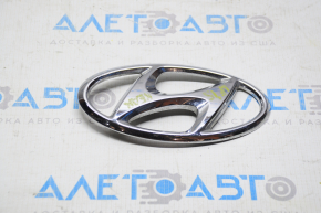 Эмблема значок крышки багажника Hyundai Sonata 15-17 сломана направляющая