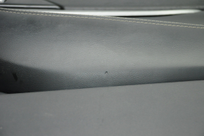 Обшивка дверей картка перед правим Nissan Maxima A36 16- чорний з чорною вставкою шкіра, підлокітник шкіра, молдинг сірий глянець, подряпини, тички