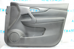 Обшивка двери карточка передняя правая Nissan Rogue 14-20 черн с черн вставкой пластик, молдинг под карбон глянец, подлокотник кожа, царапины, надрыв