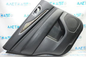 Обшивка двери карточка задняя левая Infiniti JX35 QX60 13- черн с черн вставкой кожа, подлокотник кожа, молдинг серый глянец, надрыв, царапины, тычки