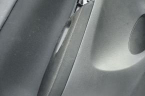 Обшивка дверей картка задня ліва Nissan Sentra 13-19 чорна з чорною вставкою ганчірка, підлокітник ганчірка, подряпини, під хімчистку