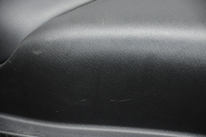 Обшивка двери карточка задняя левая Nissan Pathfinder 13-20 черн с черн вставкой кожа, подлокотник кожа, царапины