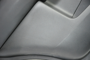 Обшивка двери карточка задняя левая Nissan Pathfinder 13-20 черн с черн вставкой кожа, подлокотник кожа, царапины, тычки