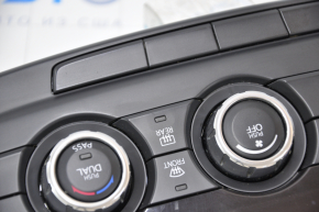 Управление климат-контролем c дисплеем Mazda 6 13-15 дорест auto без подогрева, затерто стекло, царапина на кнопке