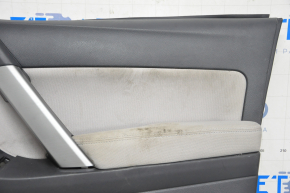 Обшивка двери карточка передняя правая Subaru Forester 14-18 SJ черн с серой вставкой тряпка, подлокотник тряпка, царапины, под химч, примята