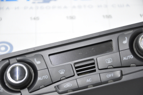Управление климат-контролем Audi Q5 8R 09-12 с подогревом, царапины на дисплее и накладке