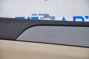 Обшивка двери карточка передняя левая Hyundai Sonata 15-19 черн с беж вставкой пласт, подлок кожа, сер молдинг, под чистку, царап